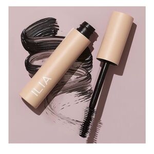 NWT ILIA Fullest Volumizing Mascara in Black